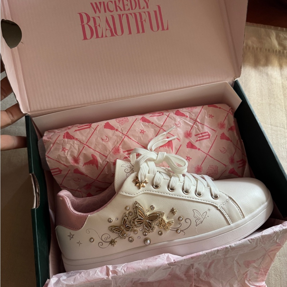 White / Pink Women's Sneakers